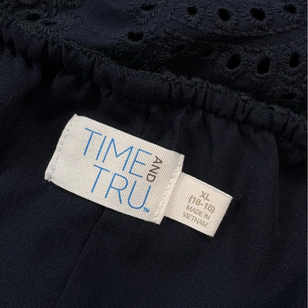 Time and Tru Women's Eyelet Dress with Puff Sleeves, Size XL Navy - Picture 10 of 11